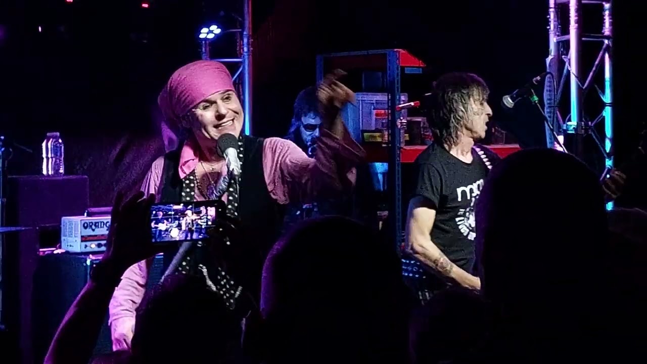 The Quireboys at Bedford Esquires. UK. 6/12/25 Playing~'You & I'       