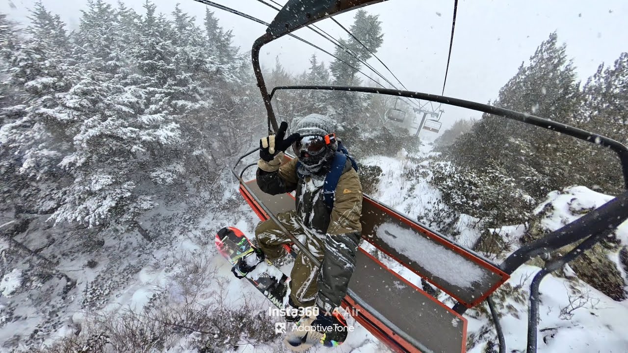 草津温泉スキー場】スノボ帰りに温泉直行！絶景4kmコースが最高すぎた. Kusatsu Onsen snowboarding,(天狗山), 4km long run