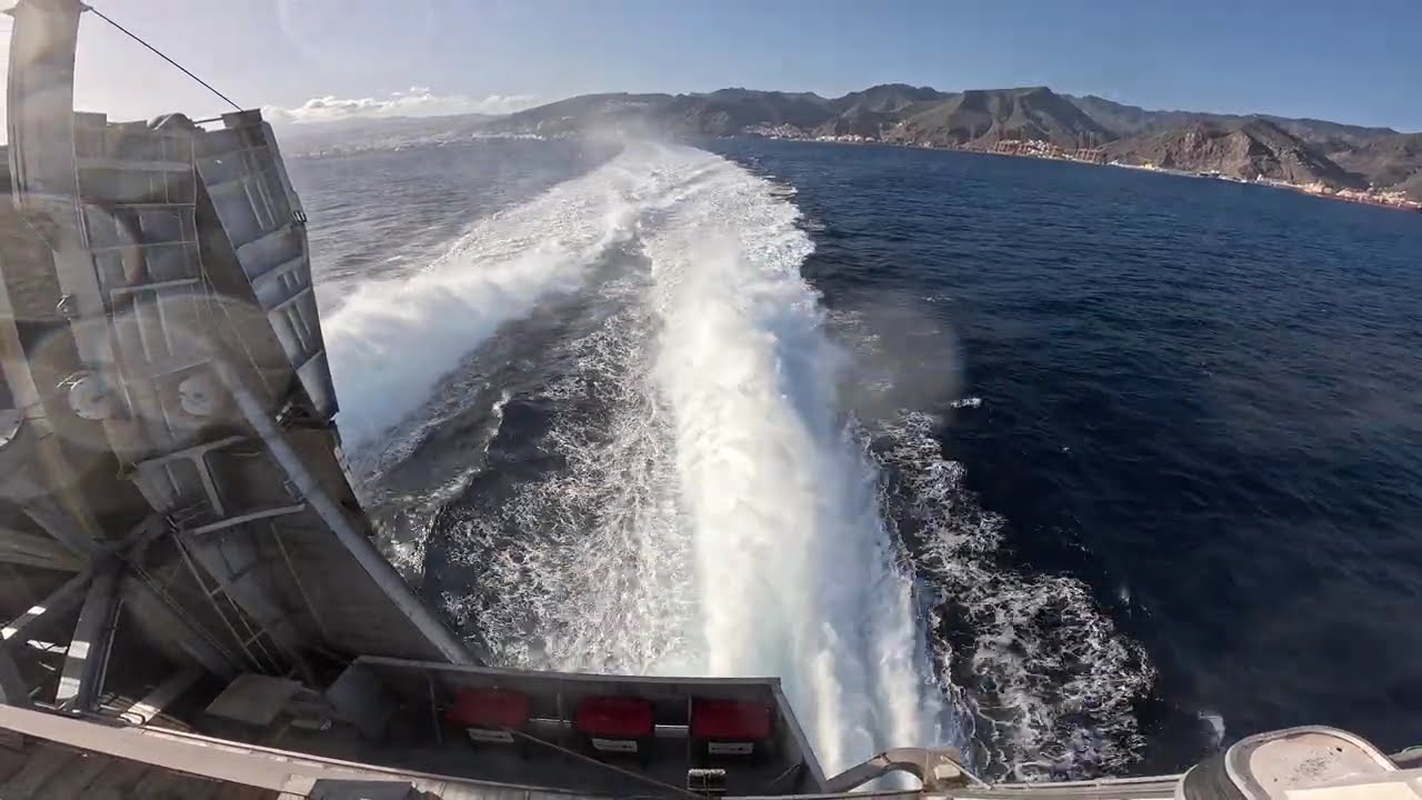 Paseo en Barco por la Costa de Tenerife 🚤🌊 | Paisajes Espectaculares 4K