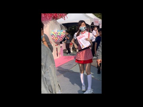 夢時代粉萌季 粉萌野餐日 (live直播) 夢時代粉萌野餐日免費玩扭蛋送麵包飲料