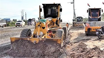 Best Dump Truck Dumping, Pushing & Spreading Crushed Gravel Technique Using Machinery MATADOR Grader