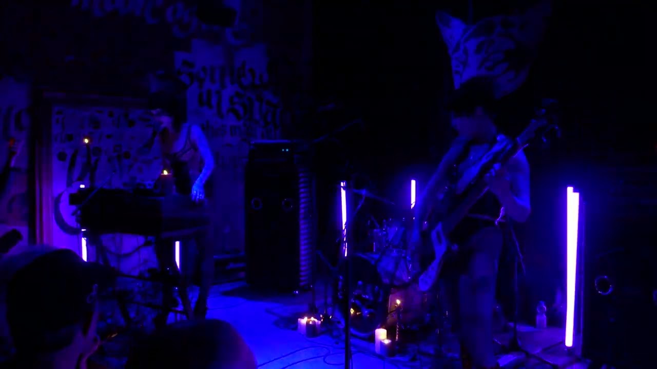 Dear Omen - live @ Paard Café Den Haag, Grauzone Festival, February 8 2026 (pt. 1)