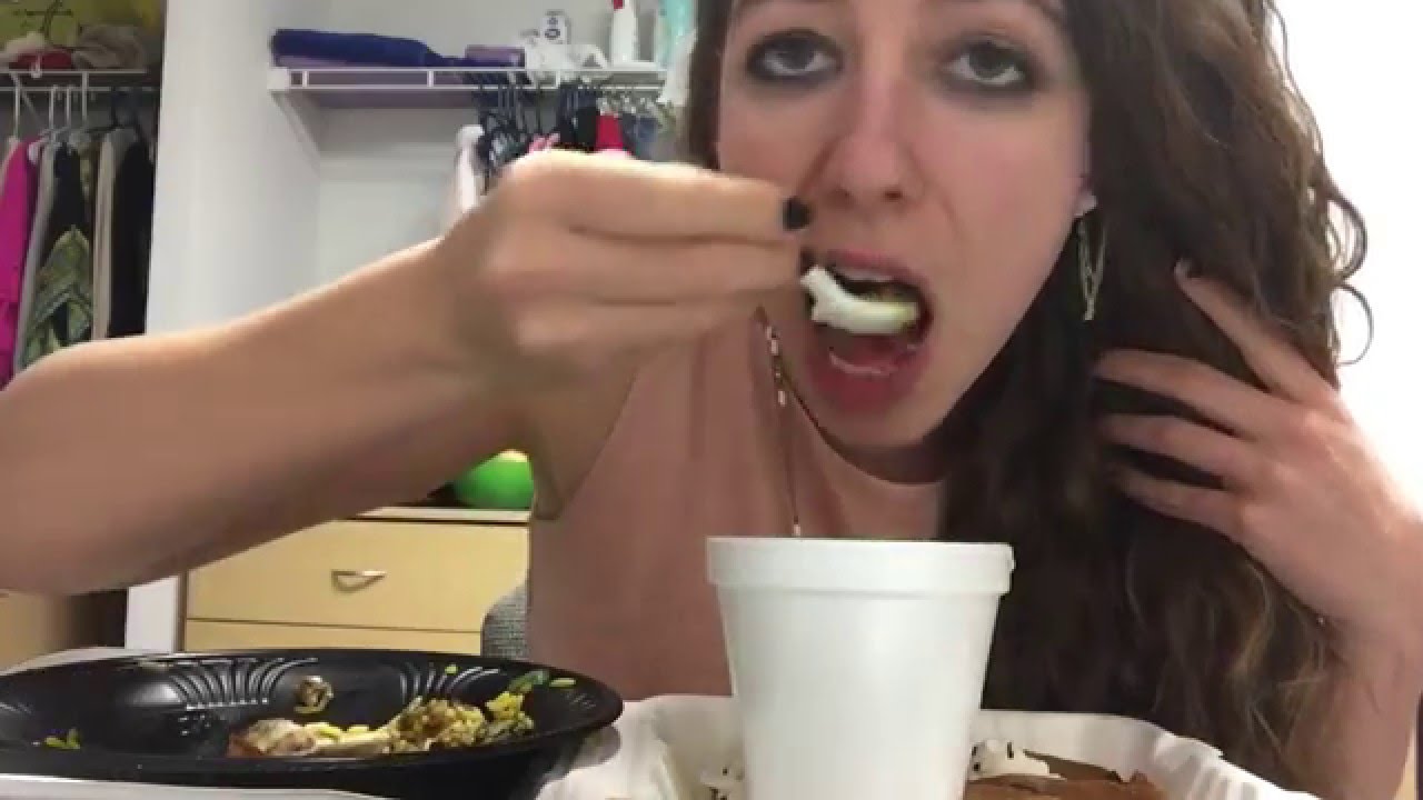 MUKBANG / ASMR - Tortilla Bowl & Cheddar Broccoli Soup