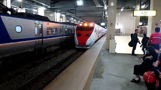 438次普悠瑪自強號七堵站通過(4234次區間車待避)