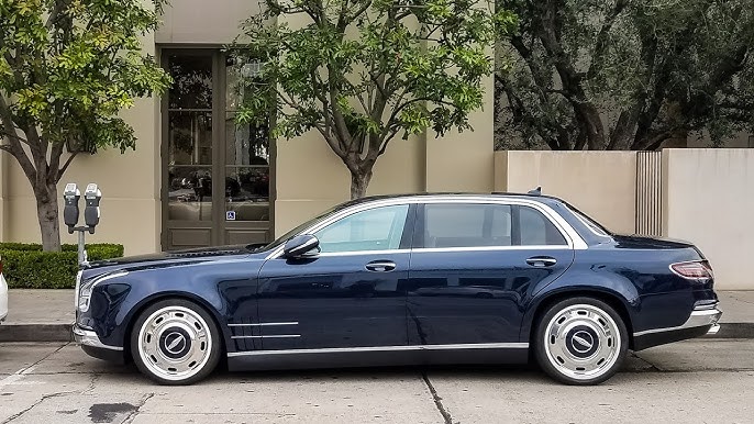 Crazy Mercedes Covered in One Million Swarovski Crystals in London