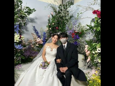 子役出身俳優パク・チビン、パク・シネの結婚式に出席しツーショット…成長した姿にも注目集まる (1/25)