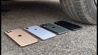 Iphone 12, Xs Max, İphone 11. Üstünden Araba İle Geçmek.