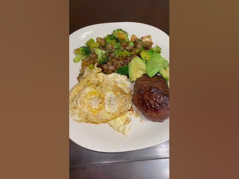 Delicious sirloin steak dinner!! 😋🍽️😍 #yum #fyp #food #dinner #steak #