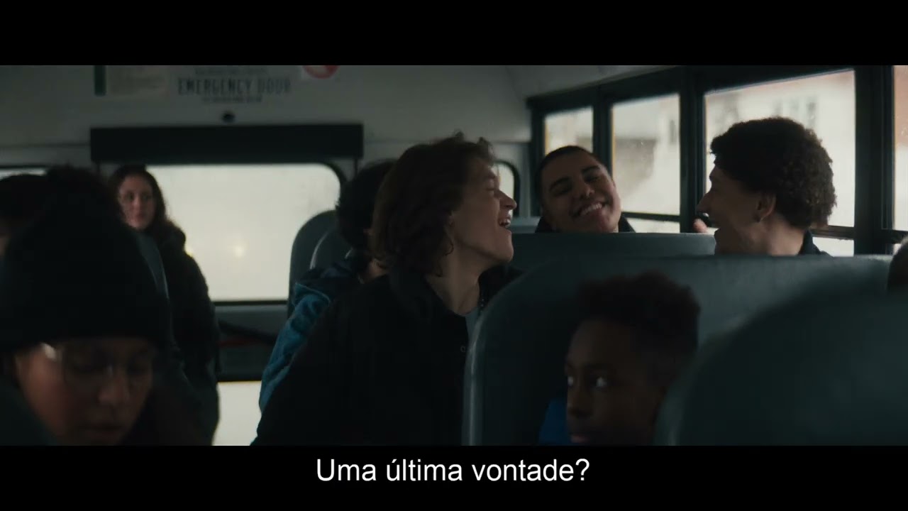 Trailer de Vampira Humanista Procura Suicida Voluntário