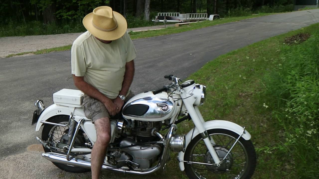 1967 W1P - Kawasaki 650 Police bike