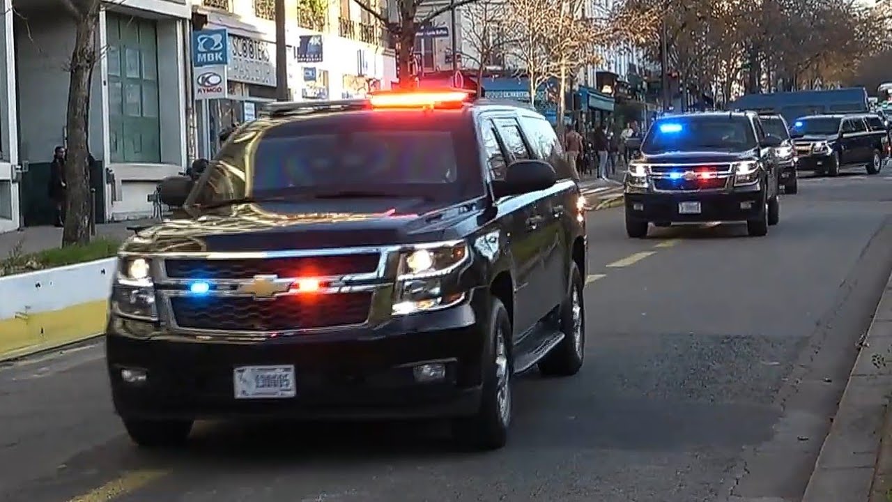 US Vice President Kamala Harris and Secret Service arrive in Paris !!