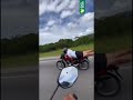 Imprudência registrada em vídeo termina em acidente com motociclista na BR-101 em SC