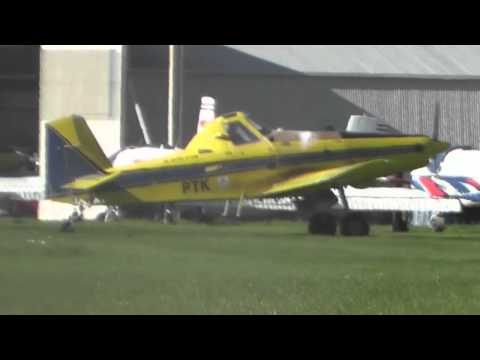 Tuesday 31 May 2011 Super Air AT-502B Air Tractor Taxiing into the Head Office Hamilton.