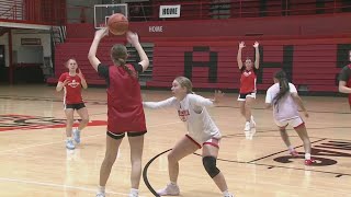 Assumption girls taking on central DeWitt in state-ranked battle