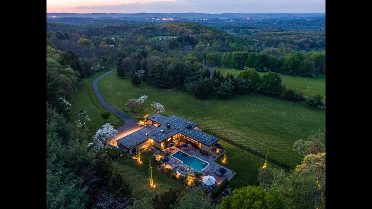 10 Spring Hill Road, Franklin Twp | NJ Homes for Sale | Turpin Realtors