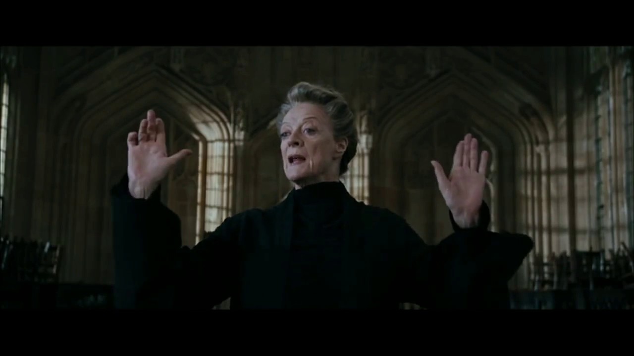 A Wizarding World inspired soy-wax candle bumbling band of baboons Babbling