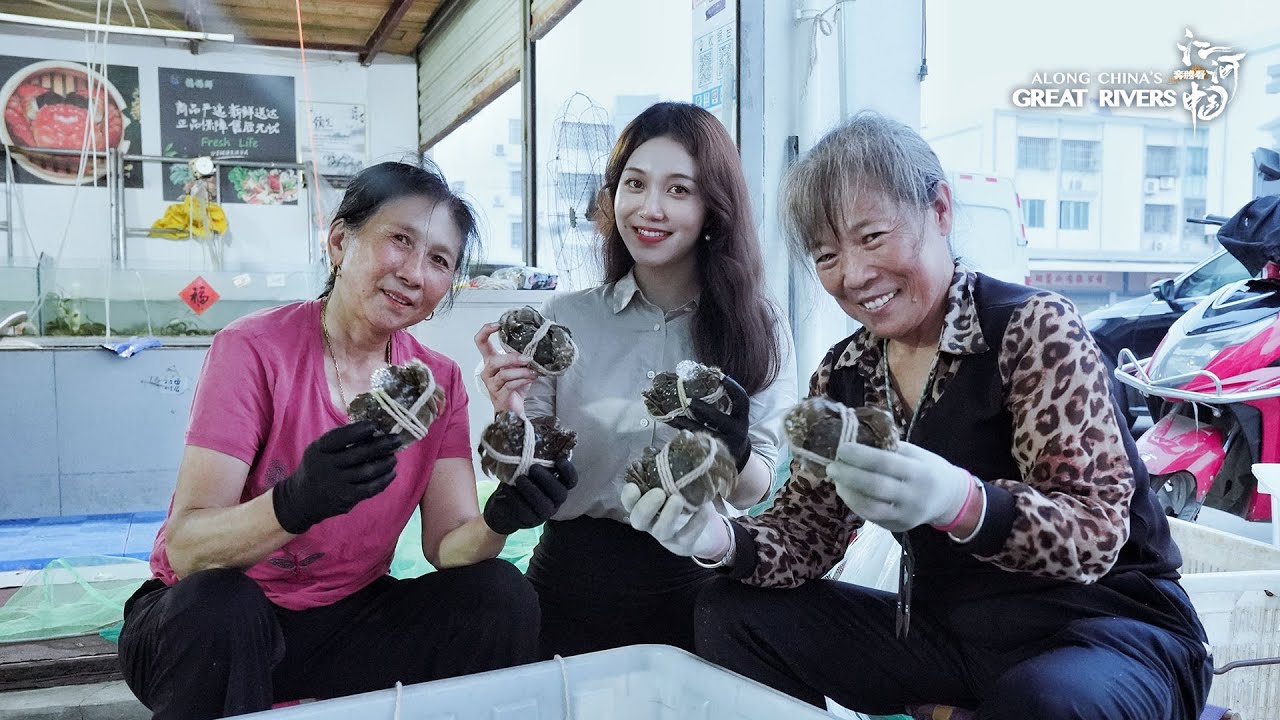 Live: Catch hairy crabs with the locals from Hongze Lake