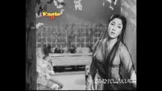 HAI ISSII MEIN PYAAR KI AABROO- LATA - RAJA MEHDI ALI KHAN - MADAN MOHAN (ANPADH 1962)