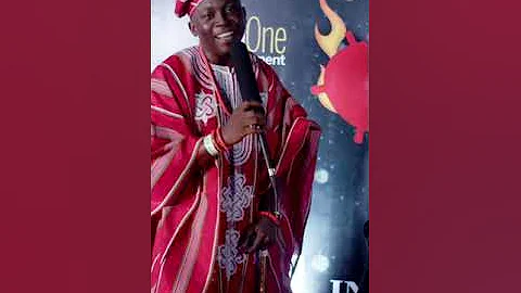 Battle On Buka Street:  Tobi Makinde giving Funke Jenifa Akindele her flowers.