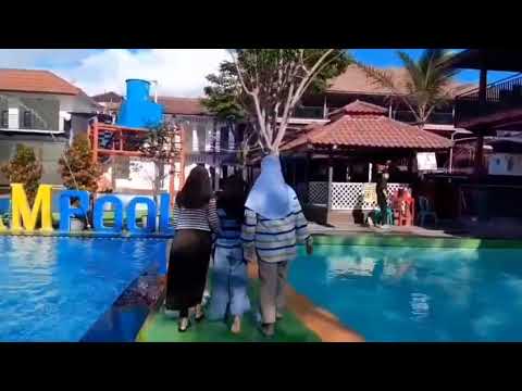 Kelompok 1 tugas vlog Bahasa Indonesia