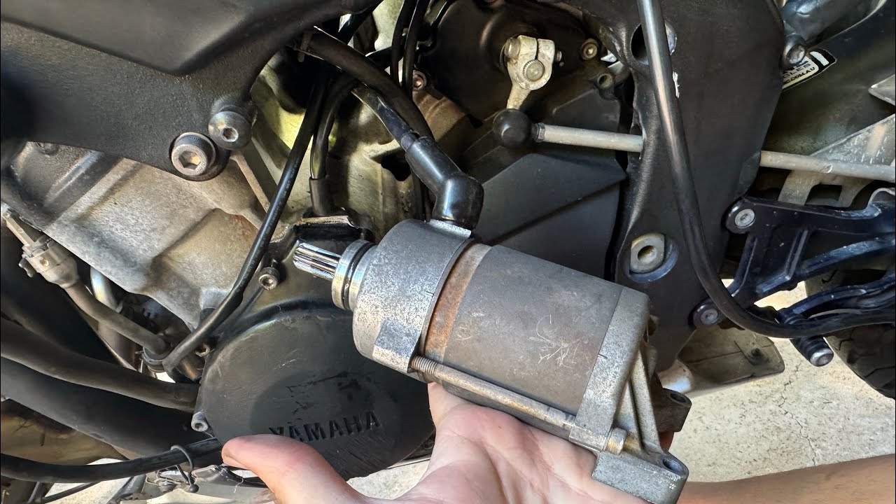 Replacing Yamaha R1 2002 starter motor. Code 11. Starter relay issue.