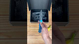 This box has all BLUE KNIVES you can imagine…