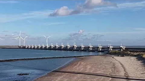 ??? Deltawerken vanuit de lucht, Drone opname stormvloedkering Zeeland ?? Nederland perfect  beeld ????