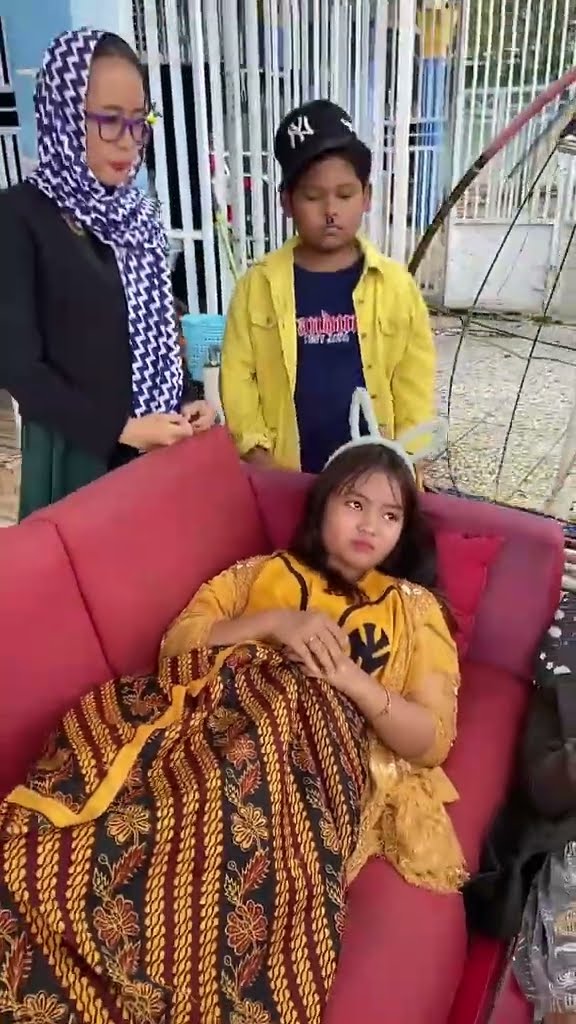 vidio kocak dan gokil @nyaikembang1nyaikembang1 /kasihan akhirnya jadi gila ??