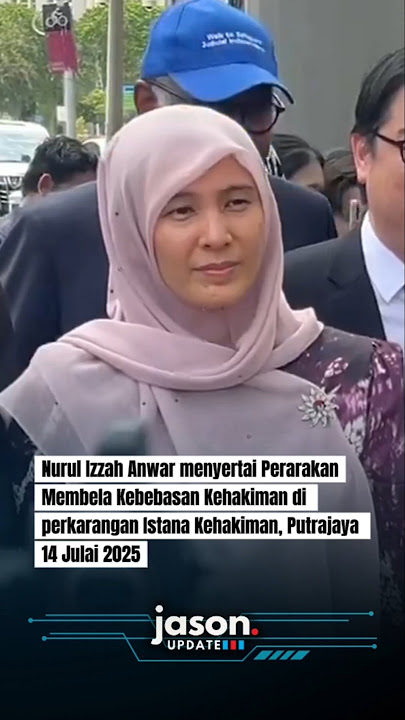 Nurul Izzah Anwar menyertai Perarakan Membela Kebebasan Kehakiman di perkarangan Istana Kehakiman