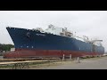Riesiges LNG - Spezialschiff NEPTUNE | Spektakuläre Abfahrt aus dem kleinen Industriehafen Lubmin