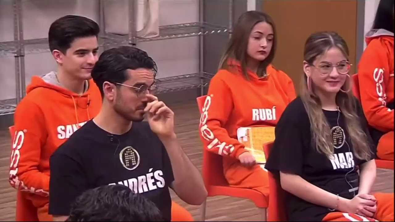 La Academia | ¿Preferencia por Santiago? Alexander Acha revoca voto de silencio a los académicos.