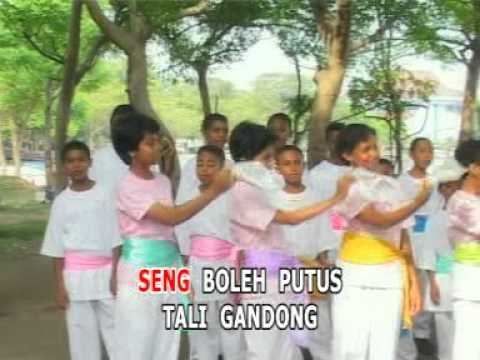 Pela gandong ama iha