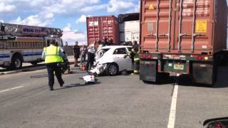 Rt. 1&9 Crash in Newark Delancy St.