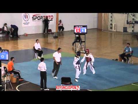 45kg Semifinal Omer Ozeren vs Onur Altan (Turkish Junior TKD Championships 2015)