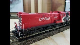 HO Scale Review - Bowser Baldwin DS4-4-1000