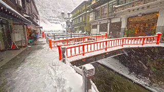 Япония в снегу - Гинзан-онсэн днём・4K HDR