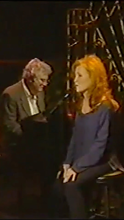 Bonnie performs “Feels Like Home” with Randy Newman on The Rosie O’Donnell Show, February 1997.