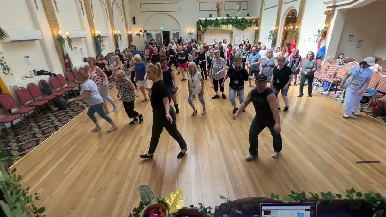 Keep It Moving Line Dance by Joey Warren, Debbie Rushton & Jason Aban @Eurodance24