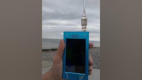 Deepsdr-101 pulling in a pirate radio station on 6.128khz shortwave