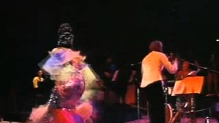 Celia Cruz & Johnny Pacheco - Quimbara (En Africa)