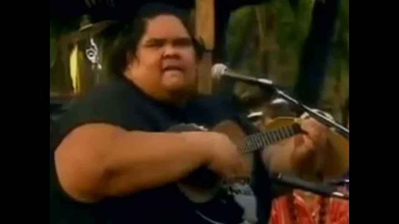 Израэль камакавивооле песня над радугой. Israel kamakawiwo'ole. Израэль камакавивооле песня над радугой. Израэль каанои камакавивооле. Israel iz kamakawiwo ole.