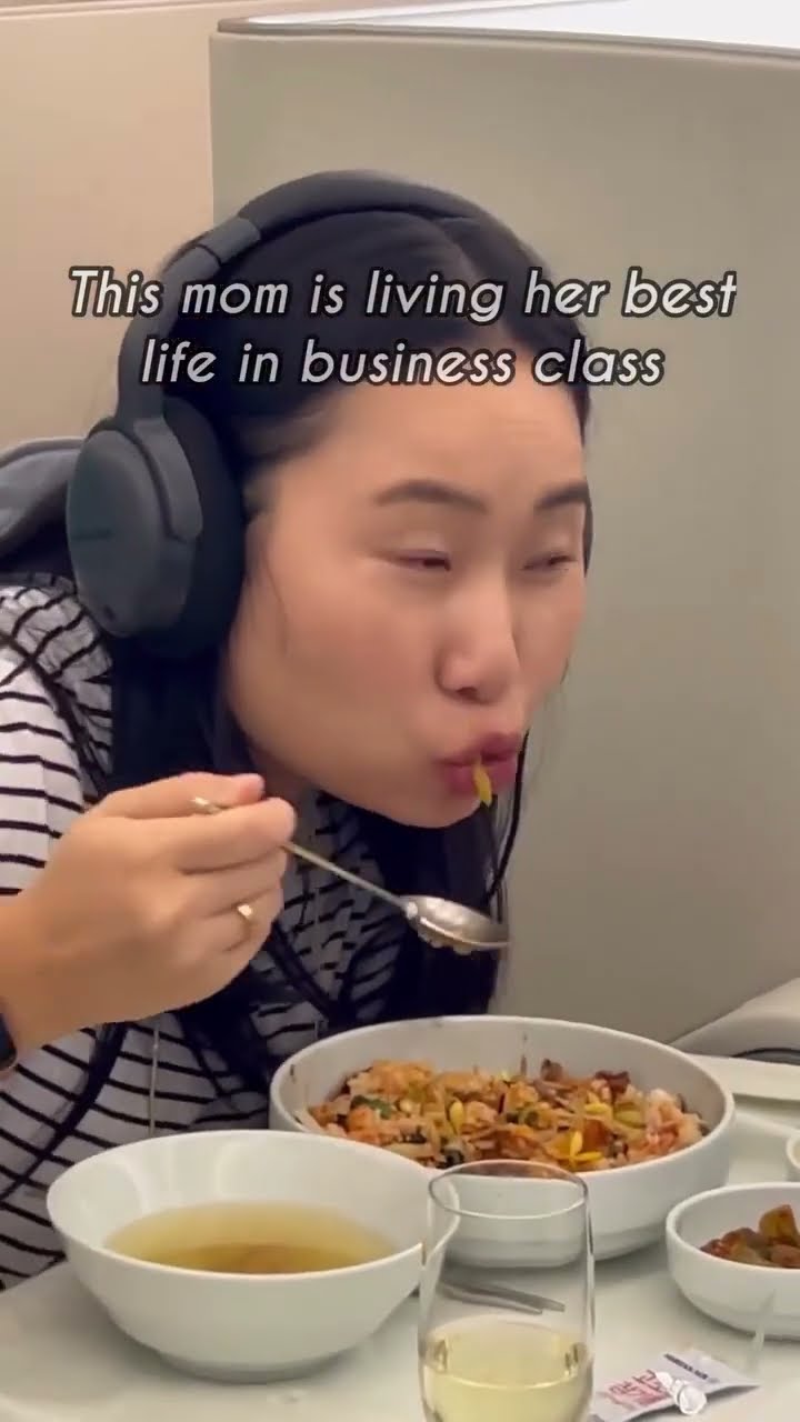 This mom is living her best life in business class