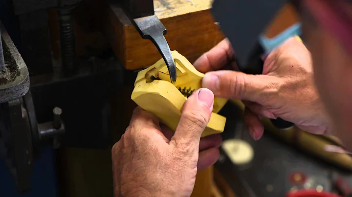 The Professional Way To Cut A Rubber Mold For An Eternity Ring