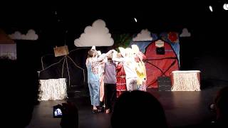 Turkey In The Straw Dance - Charlottes Web