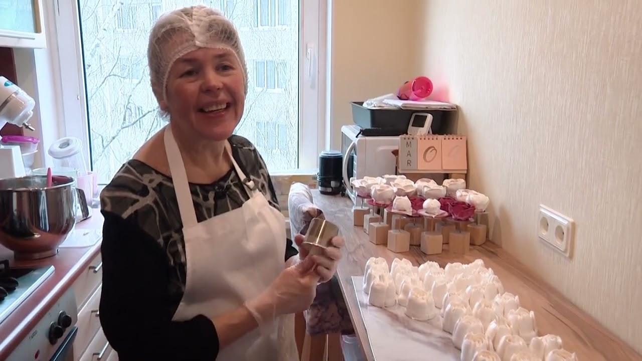 PROVINCE: Pelmeņi un tulpes.