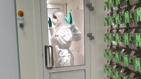 SCANBUR AirShower - Efficient removal of pathogens from clothing or skin