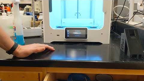 SOP - 3D Printer: Setting up Printer before a Print (Ultimaker s3)