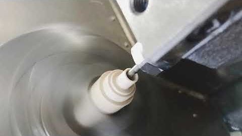 C N C TURNING IN PEEK MATERIAL