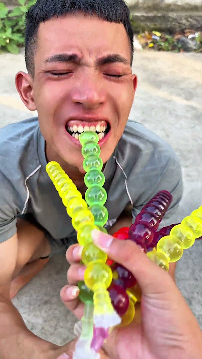 Jack Vlog Tries All Kinds of Weird Thai Candies