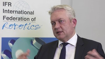 Robots and Industry 4.0